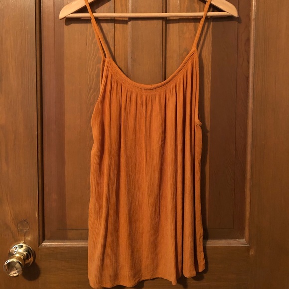 Top - Picture 1 of 2